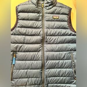 Boys vest in navy blue size L